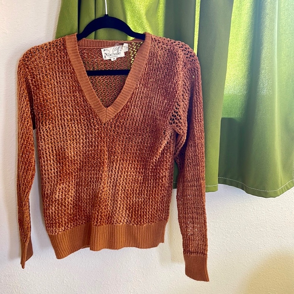 Vintage burnt orange vneck sweater
